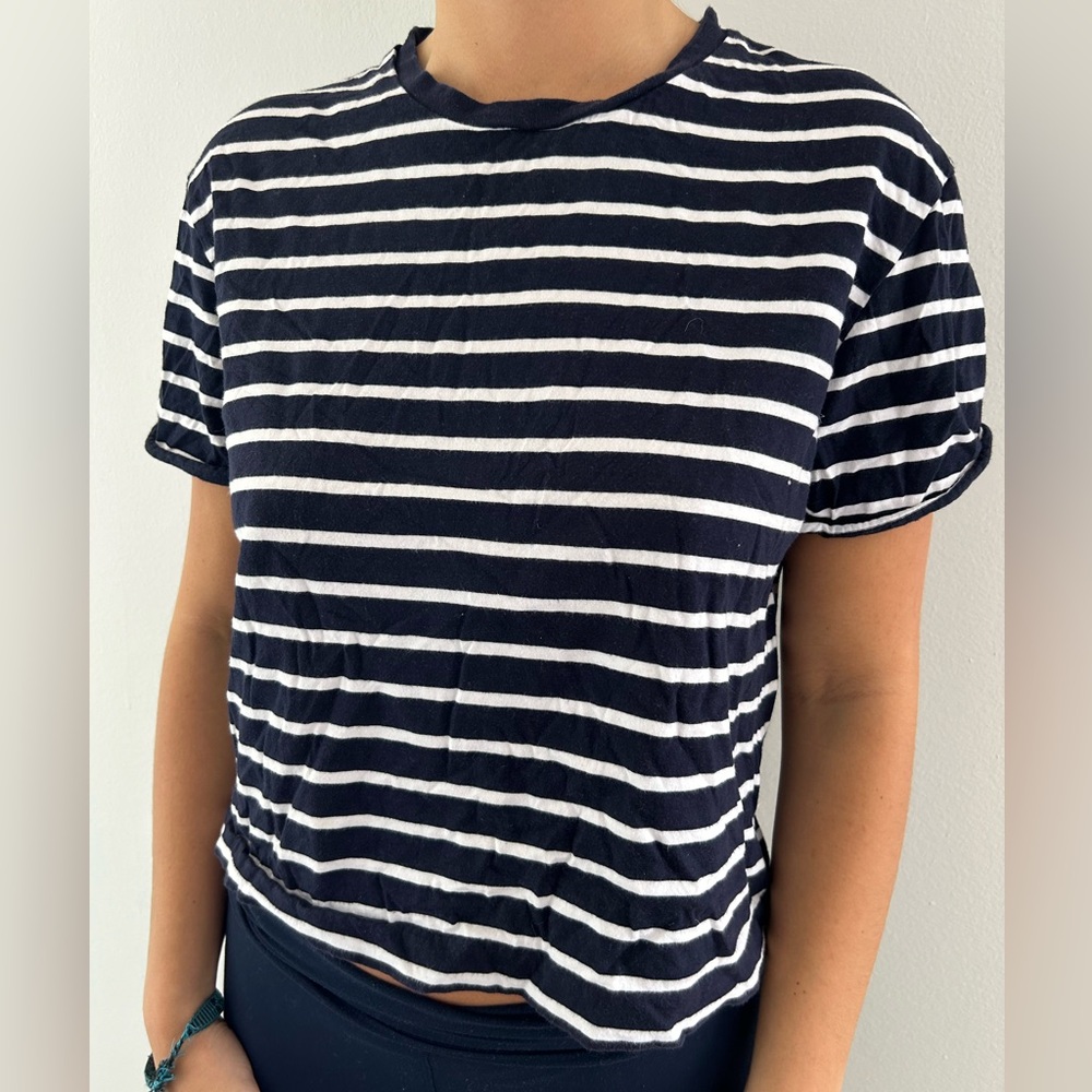 Aritzia short sleeve